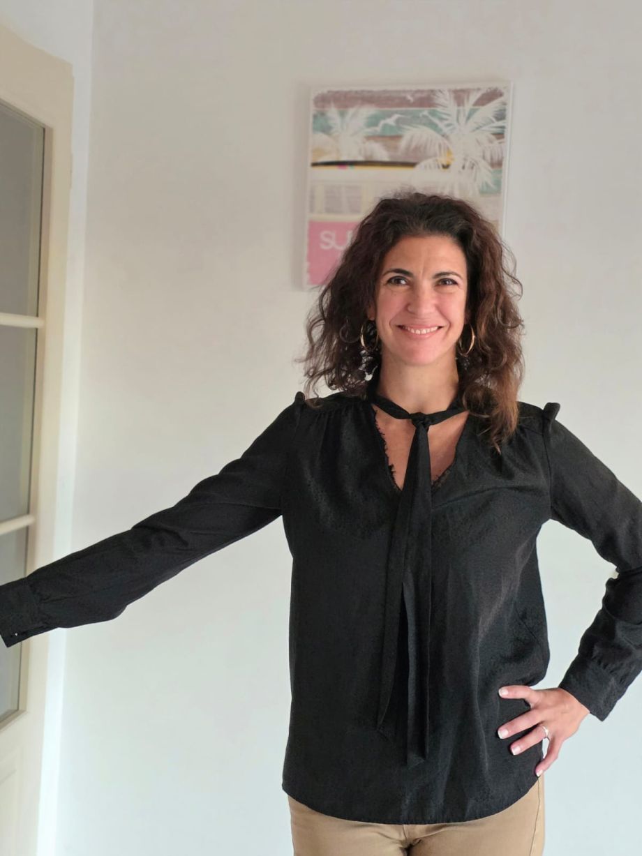 Portrait de Priscille Ford, coach en reconversion professionnelle et créatrice du podcast 